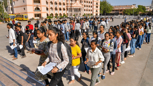 Kerala Plus One Admission 2025: പ്ലസ് വൺ പ്രവേശനം; കമ്മ്യൂണിറ്റി ക്വാട്ട അപേക്ഷകൾ ഇന്ന് മുതൽ Kerala Plus One Admission 2025: പ്ലസ് വൺ പ്രവേശനം; കമ്മ്യൂണിറ്റി ക്വാട്ട അപേക്ഷകൾ ഇന്ന് മുതൽ