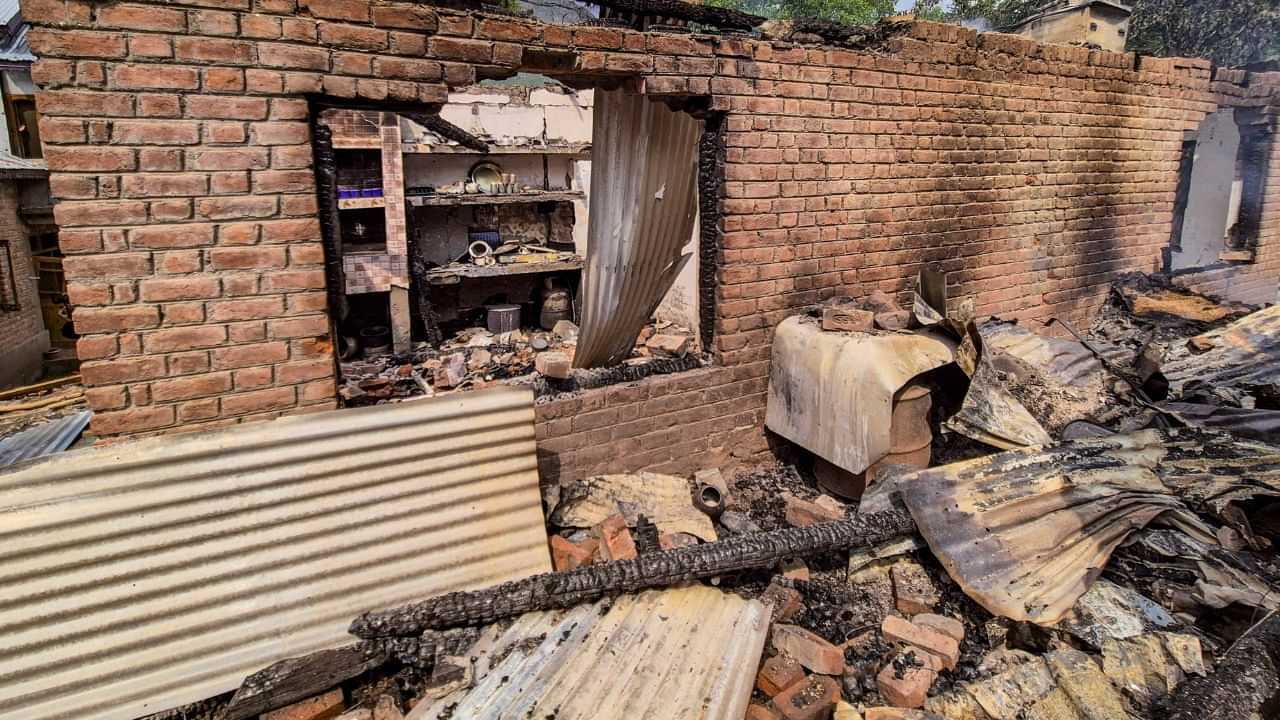 Pakistan Shelling: ഷെല്ലാക്രമണം തുടര്‍ന്ന് പാകിസ്ഥാന്‍; 15 സാധാരണക്കാര്‍ കൊല്ലപ്പെട്ടു, 43 പേര്‍ക്ക് പരിക്ക്