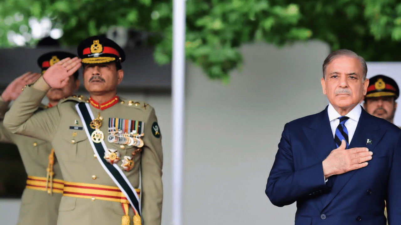 General Asim Munir: ഇന്ത്യയുമായി സംഘർഷത്തിനു പിന്നാലെ പാക് സൈനിക മേധാവിക്ക് ഫീല്‍ഡ് മാര്‍ഷലായി സ്ഥാനക്കയറ്റം