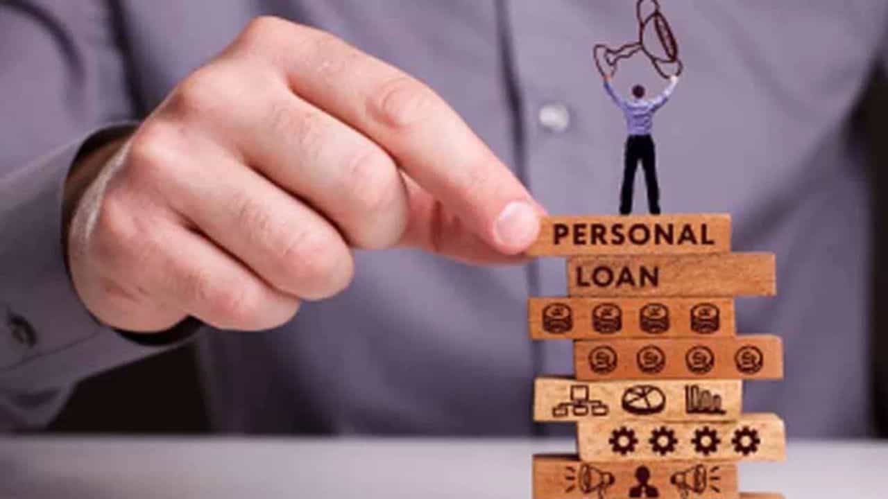Personal Loan: പേഴ്‌സണല്‍ ലോണ്‍ വേണോ? വായ്പ കാലാവധിയുടെ കാര്യത്തില്‍ ഇവരാണ് കേമന്മാര്‍