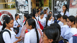 Kerala Plus One Admission 2025: പ്ലസ് വൺ പ്രവേശനം ജൂൺ 2ന് ആരംഭിക്കും; ഹാജരാക്കേണ്ട സർട്ടിഫിക്കറ്റുകൾ ഇവ