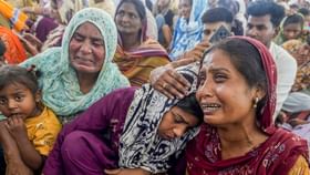 Punjab Hooch Tragedy: പഞ്ചാബിലെ വ്യാജമദ്യ ദുരന്തത്തിൽ മരണം 21 ആയി; 10 പേർ അറസ്റ്റിൽ Punjab Hooch Tragedy: പഞ്ചാബിലെ വ്യാജമദ്യ ദുരന്തത്തിൽ മരണം 21 ആയി; 10 പേർ അറസ്റ്റിൽ...
