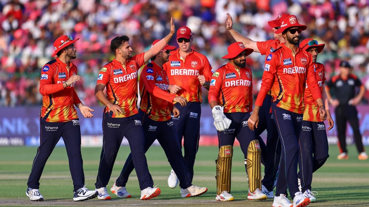 IPL 2025: ഒരു പതിറ്റാണ്ട് നീണ്ട കാത്തിരിപ്പ് അവസാനിപ്പിച്ച് പഞ്ചാബ് കിംഗ്സ്; ശ്രേയാസിൻ്റെ നേതൃത്വത്തിൽ പ്ലേ ഓഫ് യോഗ്യത IPL 2025: ഒരു പതിറ്റാണ്ട് നീണ്ട കാത്തിരിപ്പ് അവസാനിപ്പിച്ച് പഞ്ചാബ് കിംഗ്സ്; ശ്രേയാസിൻ്റെ നേതൃത്വത്തിൽ പ്ലേ ഓഫ് യോഗ്യത