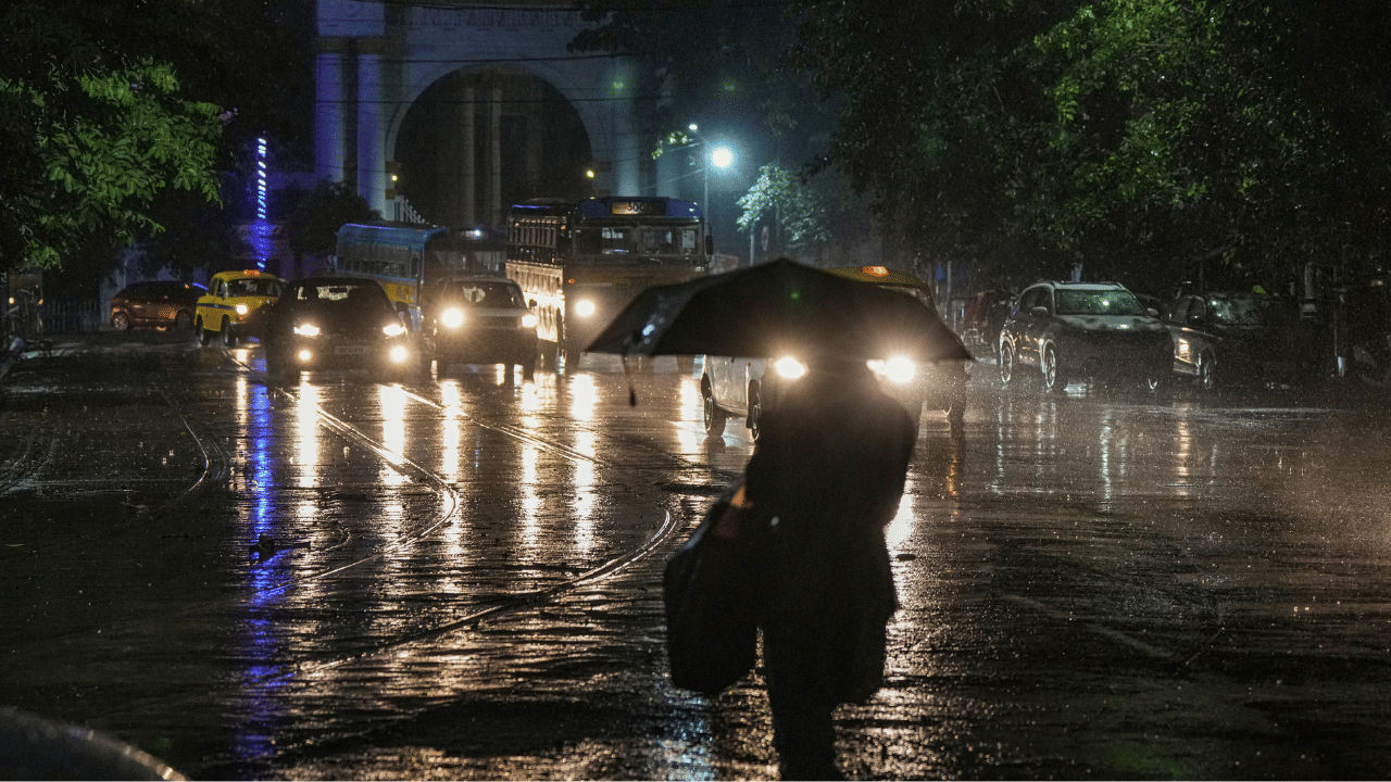 Kerala Weather Update: സംസ്ഥാനത്ത് കനത്ത മഴ; 11 ജില്ലകളിൽ യെല്ലോ അലർട്ട്