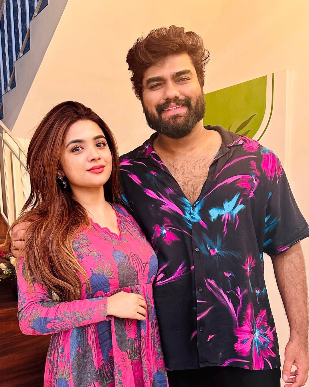 വേറെ ജോലികള് കിട്ടിയിട്ടും രേണു മോഡലിങ് തന്നെ ചെയ്യുകയാണെന്ന് കേട്ടു. അവര്ക്ക് ഇഷ്ടമുള്ളത് ചെയ്യാന് തീരുമാനിച്ചത് കുറ്റമൊന്നുമല്ല. അവര്ക്ക് ഈ ഫീല്ഡായിരിക്കും താത്പര്യം അതുകൊണ്ട് അത് ചൂസ് ചെയ്തു.