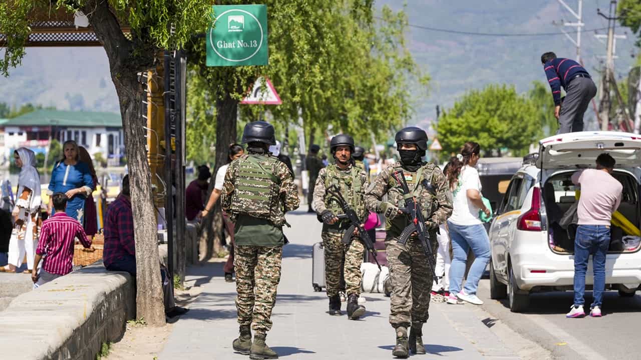 Pakistan Violates Ceasefire: തുടര്‍ച്ചയായ ഒമ്പതാം തവണയും വെടിനിര്‍ത്തല്‍ കരാര്‍ ലംഘനം; പ്രകോപനം തുടര്‍ന്ന് പാകിസ്ഥാന്‍