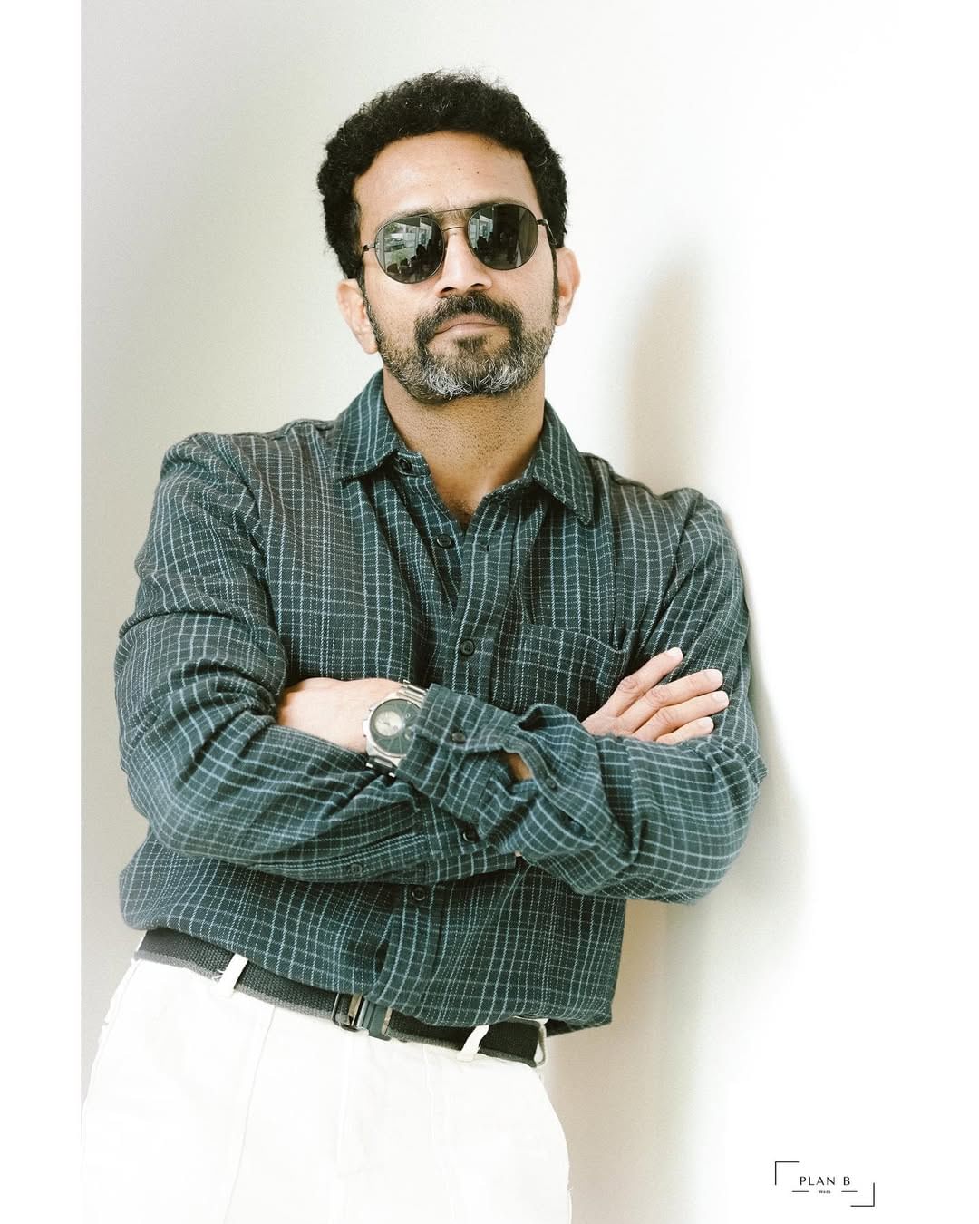 മമ്മി തനിക്ക് വേണ്ടി മാട്രിമോണിയലില് കല്യാണം നോക്കിയിരുന്നു. ഡോക്ടറോട് പ്രേമിക്കുന്നത് കൊണ്ട് വല്ല കുഴപ്പവുമുണ്ടോ എന്ന് ചോദിച്ചു. എന്നാല് രണ്ട് മൂന്ന് മാസത്തേക്ക് പ്രേമം വേണ്ടെന്ന് അദ്ദേഹം പറഞ്ഞു. താന് ഇമോഷണലി പെട്ടെന്ന് അറ്റാച്ച്ഡ് ആവുമെന്നും ഷൈന് കൂട്ടിച്ചേര്ത്തു.