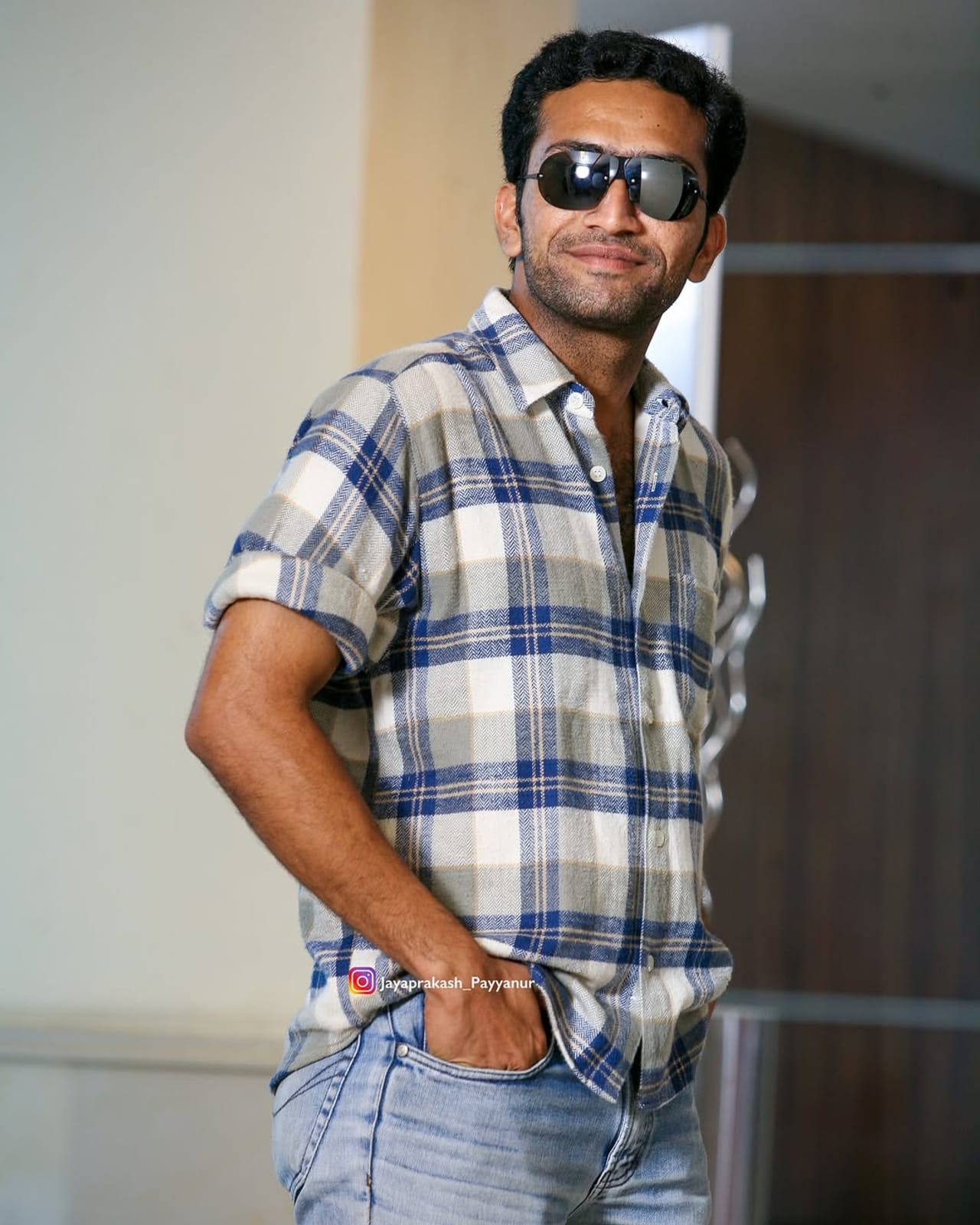 താന്‍ ലഹരി ഉപയോഗം നിര്‍ത്താന്‍ പോകുകയാണെന്ന് പറഞ്ഞിരിക്കുകയാണ് നടന്‍ ഷൈന്‍ ടോം ചാക്കോ. തനിക്കെതിരെ ഉയരുന്ന വിമര്‍ശനങ്ങള്‍ക്കെതിരെയും ഷൈന്‍ വണ്‍ 2 ടോക്‌സിന് നല്‍കിയ അഭിമുഖത്തില്‍ മനസുതുറക്കുന്നു. (Image Credits: Instagram)