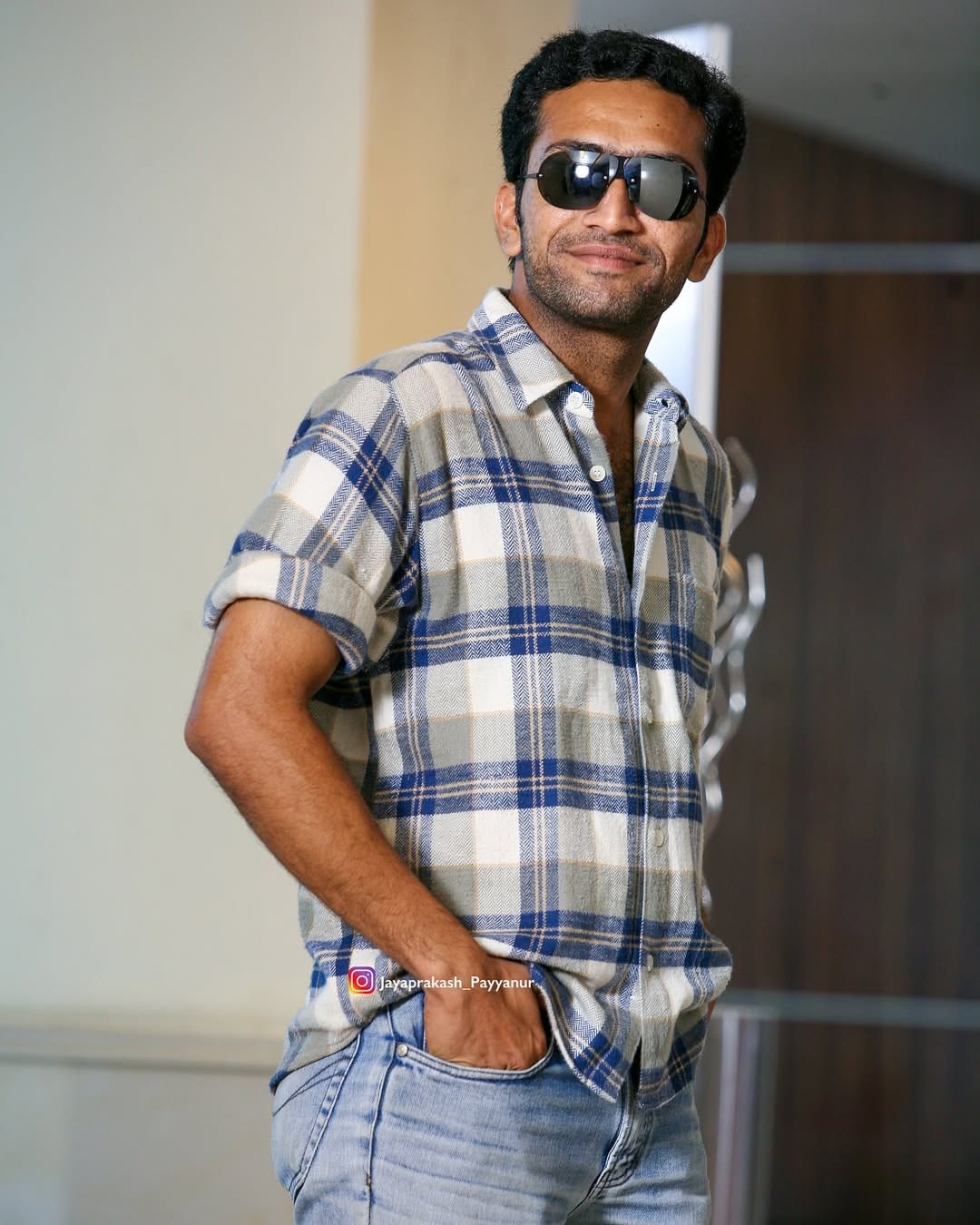 താന് ലഹരി ഉപയോഗം നിര്ത്താന് പോകുകയാണെന്ന് പറഞ്ഞിരിക്കുകയാണ് നടന് ഷൈന് ടോം ചാക്കോ. തനിക്കെതിരെ ഉയരുന്ന വിമര്ശനങ്ങള്ക്കെതിരെയും ഷൈന് വണ് 2 ടോക്സിന് നല്കിയ അഭിമുഖത്തില് മനസുതുറക്കുന്നു. (Image Credits: Instagram)