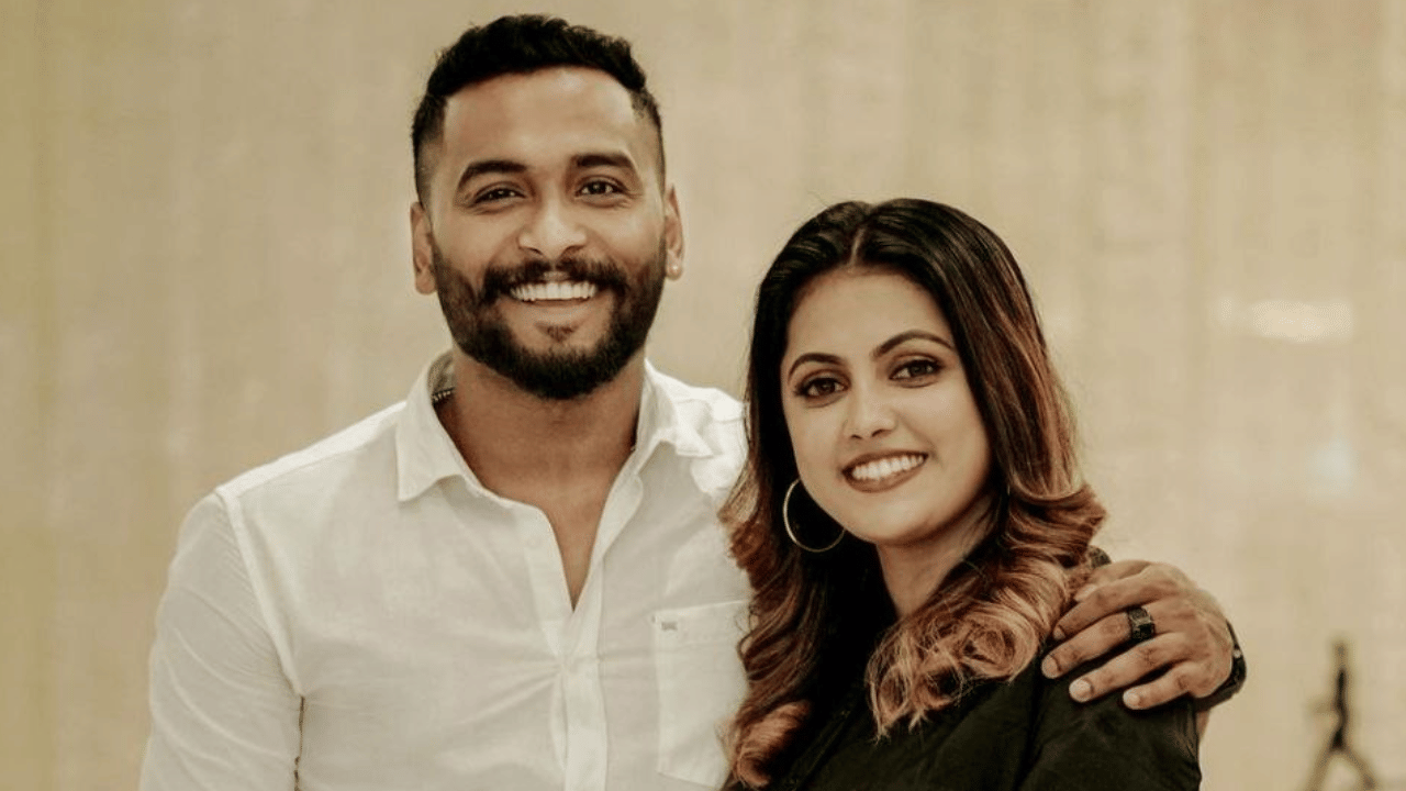 Sreevidya Mullachery: വീട്ടുകാർക്കല്ല നാട്ടുകാർക്കാണ് അറിയേണ്ടത്; കുട്ടികളായില്ലേ എന്ന് ചോദിക്കുന്നവർക്ക് മറുപടിയുമായി ശ്രീവിദ്യ മുല്ലശ്ശേരി