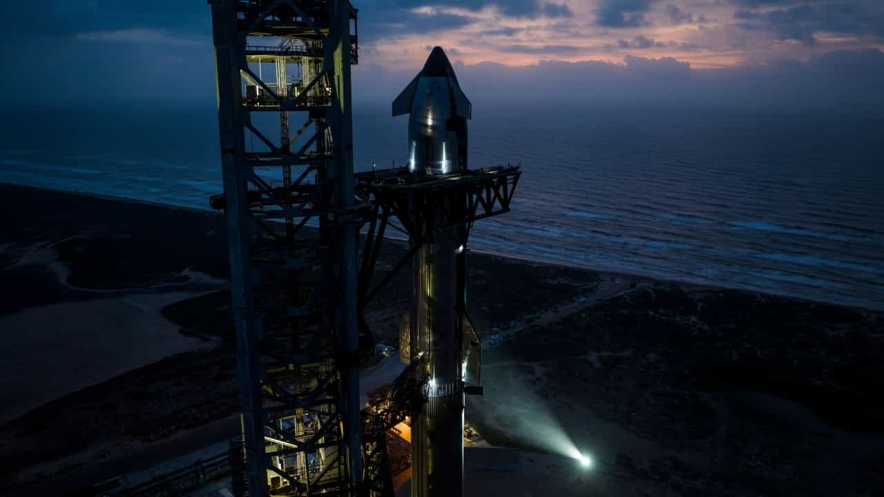 SpaceX: പരിശീലനപ്പറക്കലിൽ വീണ്ടും പരാജയം; സ്പേസ്എക്സിൻ്റെ സ്റ്റാർഷിപ്പ് നിയന്ത്രണം നഷ്ടപ്പെട്ട് ഇന്ത്യൻ മഹാസമുദ്രത്തിൽ