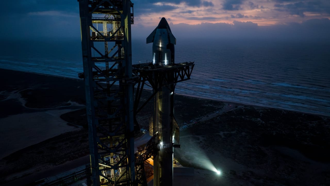 SpaceX: പരിശീലനപ്പറക്കലിൽ വീണ്ടും പരാജയം; സ്പേസ്എക്സിൻ്റെ സ്റ്റാർഷിപ്പ് നിയന്ത്രണം നഷ്ടപ്പെട്ട് ഇന്ത്യൻ മഹാസമുദ്രത്തിൽ