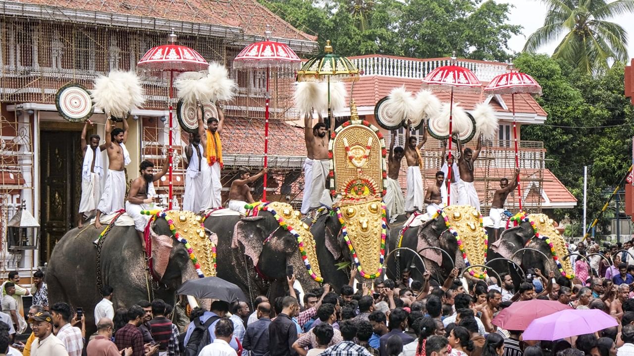 സുരക്ഷയ്ക്കായി കുട്ടികളുടെ കയ്യിൽ  റിസ്റ്റ് ബാൻറ് ധരിപ്പിക്കും.  റിസ്റ്റ് ബാൻറിൽ കുട്ടിയുടെ  പേര് രക്ഷിതാവിൻെറ ഫോൺ നമ്പർ എന്നിവയുണ്ടാകും. സബ് ഇന്‍സ്‌പെക്ടര്‍മാരുടെ മേല്‍നോട്ടത്തിലാകും മിനി കണ്‍ട്രോള്‍ റൂമുകളുടെ പ്രവര്‍ത്തനം. സ്ത്രീകള്‍ക്കും കുട്ടികള്‍ക്കും കുടമാറ്റം കാണാന്‍ പ്രത്യേക സ്ഥലവും ഒരുക്കി.