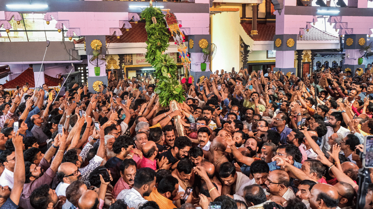 മെയ് 6ന് രാവിലെ 11.30ന് ബ്രഹ്മസ്വം മഠത്തിനു മുന്നിൽ തിരുവമ്പാടിയുടെ മഠത്തിൽവരവ് പഞ്ചവാദ്യം അരങ്ങേറും.