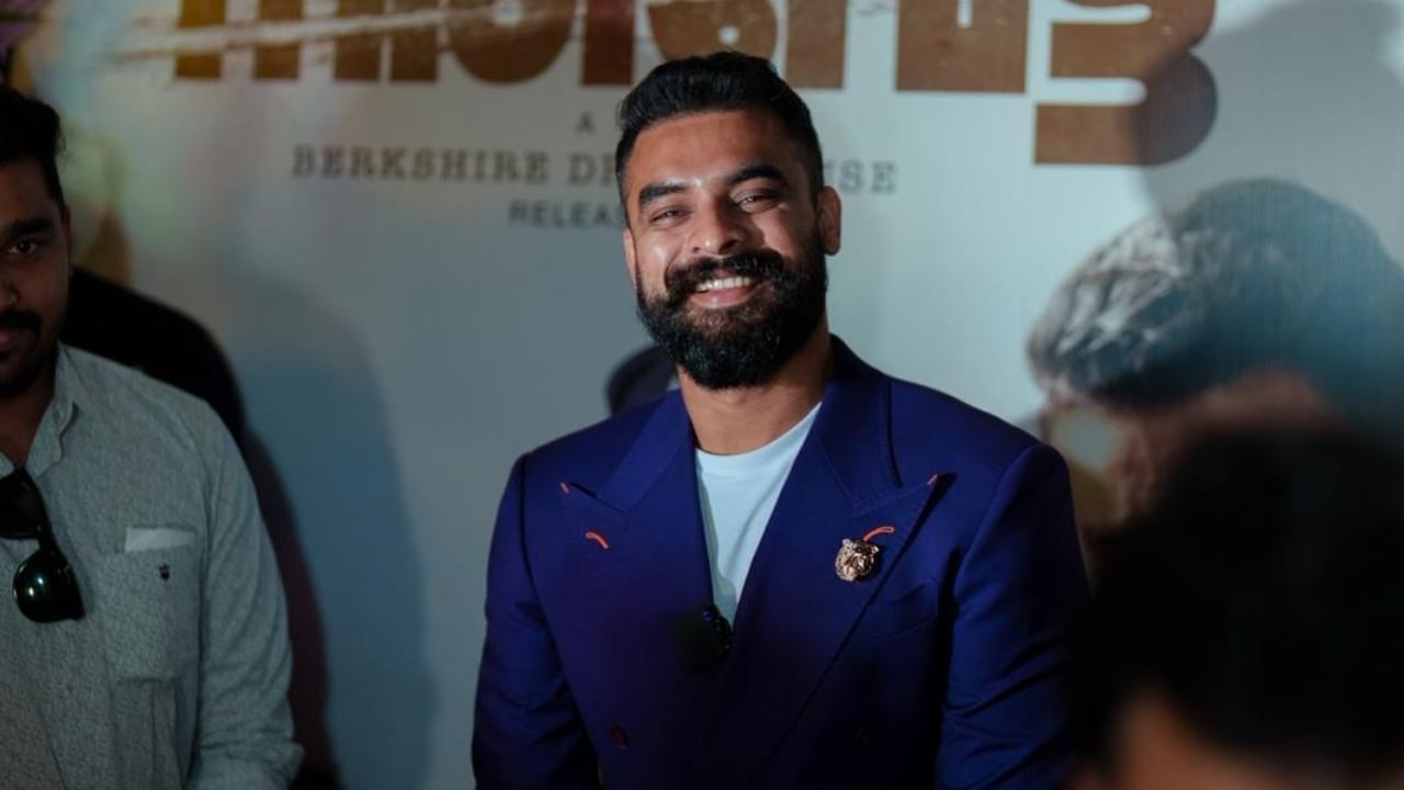 Tovino Thomas: പെൺകുട്ടിയുടെ പേരിൽ ഫേക്ക് അക്കൗണ്ട് ഉണ്ടായിരുന്നു; രാത്രി വരുന്ന മെസേജുകൾ കണ്ട് ഇട്ടിട്ടോടി: ടൊവിനോ തോമസ്