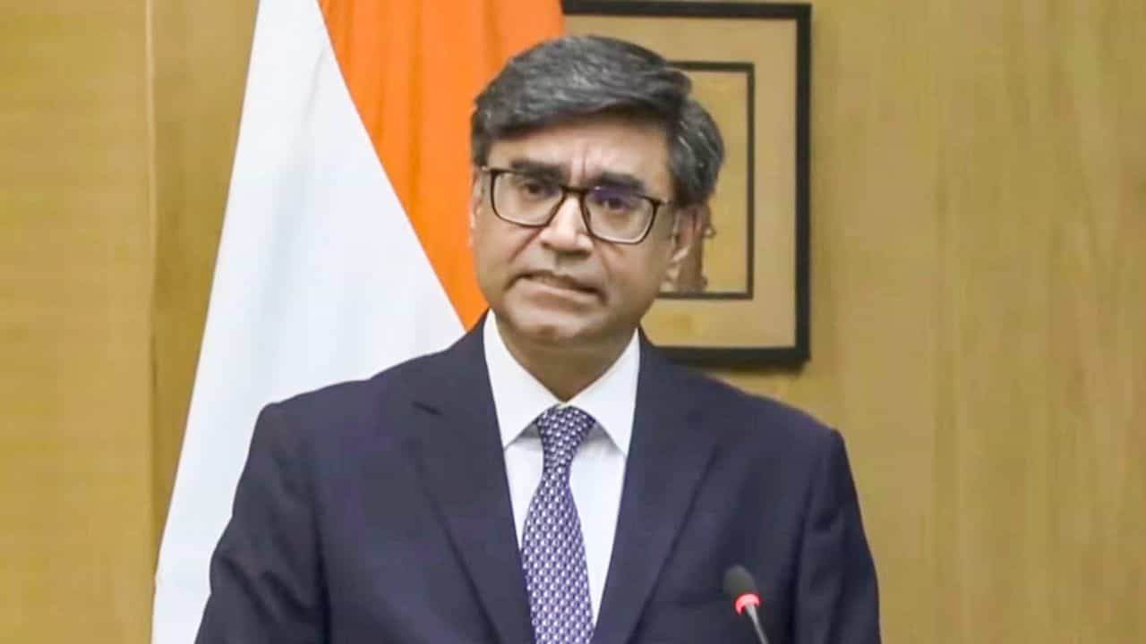 India Pakistan Tensions: വെടിനിര്ത്തലിന് ധാരണയായി; അടുത്ത സൈനിക ചര്ച്ച മെയ് 12ന് India Pakistan Tensions: വെടിനിര്ത്തലിന് ധാരണയായി; അടുത്ത സൈനിക ചര്ച്ച മെയ് 12ന്