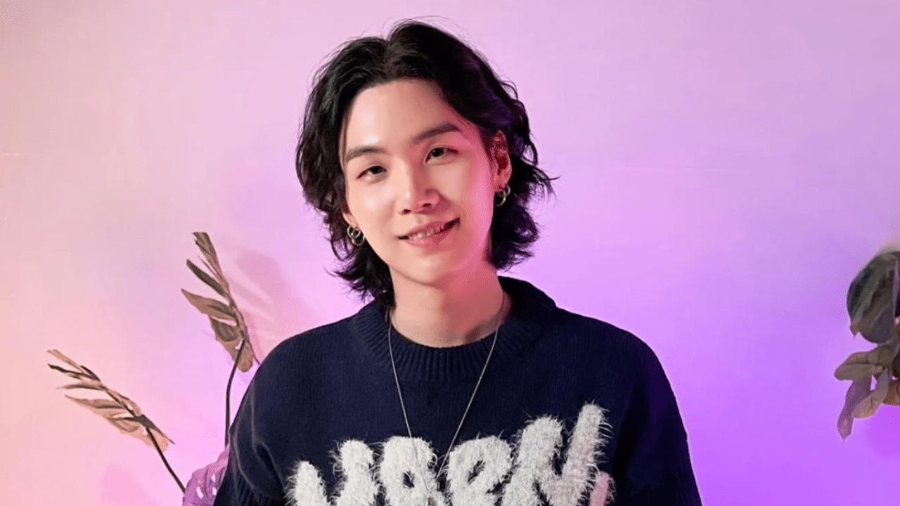 ബിടിഎസ് അംഗമായ ഷുഗ അഥവാ മിൻ യൂങ്-ഗി ജൂൺ 21ന് മടങ്ങിയെത്തും. ഇതോടെ ബിടിഎസിലെ എല്ലാ അംഗങ്ങളുടെയും സൈനിക സേവനം പൂർത്തിയാകും. തുടർന്ന്, ഈ വർഷം തന്നെ ബിടിഎസിന്റെ തിരിച്ചുവരവ് ഉണ്ടാകുമെന്നാണ് സൂചന. (Image Credits: Instagram)