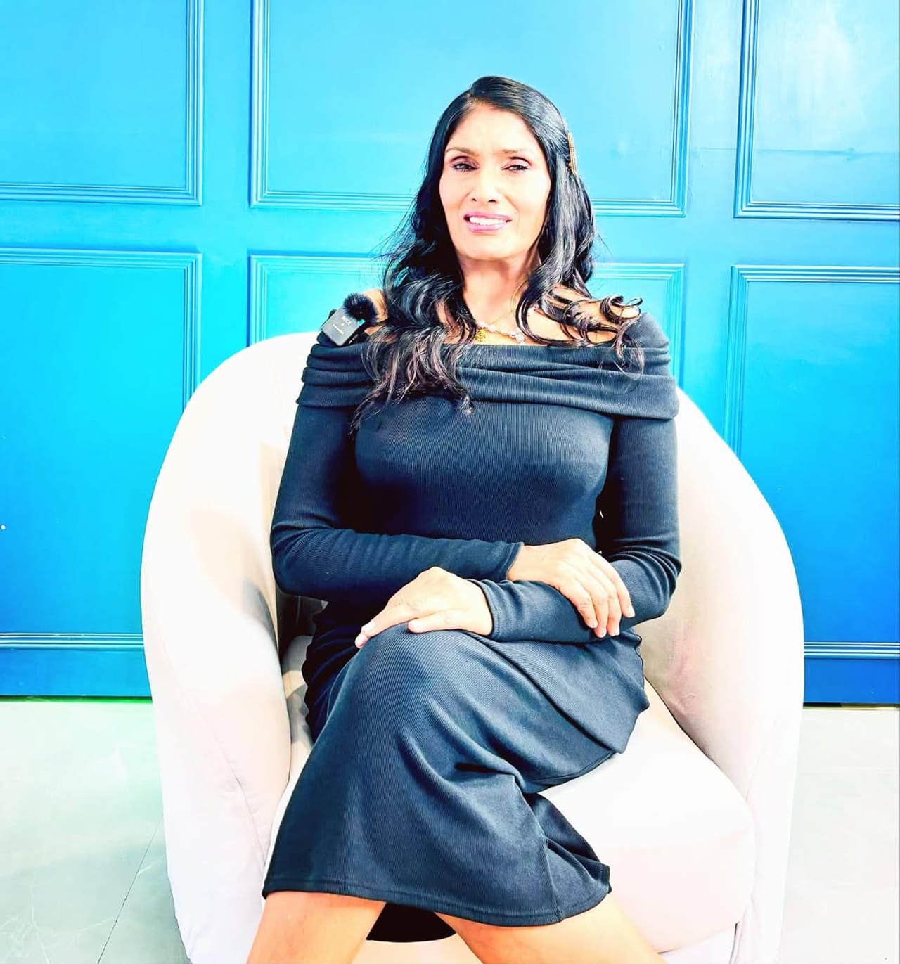 മുംബൈ: സ്വന്തം മൂത്രം കുടിച്ചിട്ടുണ്ടെന്ന അവകാശവാദവുമായി നടി അനു അഗര്‍വാൾ. നടൻ പരേഷ് റാവലിന് പിന്നാലെയാണ് നടിയുടെ വെളിപ്പെടുത്തൽ. താൻ സ്വന്തം മൂത്രം കുടിച്ചിട്ടുണ്ടെന്നും പലർക്കും ഇതേക്കുറിച്ചറിയില്ലെന്നും നടി പറയുന്നു.(image credits:instagram)
