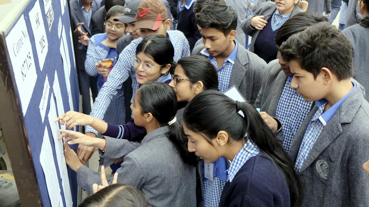 CBSE 10th Class Results 2025: സിബിഎസ്ഇ പത്താം ക്ലാസ് റിസല്‍ട്ട് പുറത്ത്; 93.66% വിജയം; പരിശോധിക്കേണ്ടത് ഇങ്ങനെ