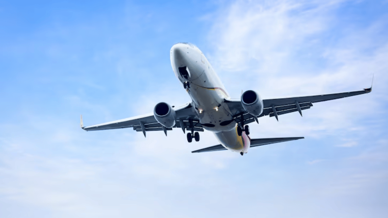 Eid Al Adha 2025 Flight Offers: ബലി പെരുന്നാൾ അവധി; യാത്രക്കാർക്ക് വമ്പൻ ഓഫറുകളുമായി വിമാനക്കമ്പനികൾ