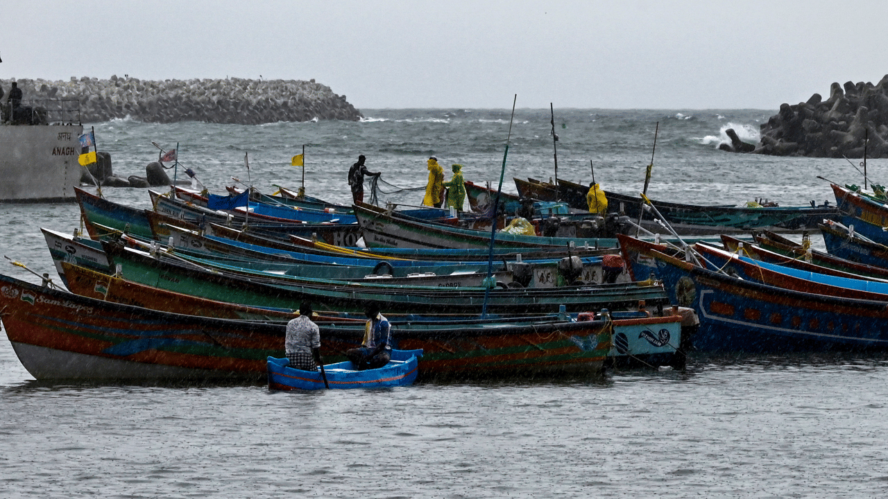 Vizhinjam Boat Accident: വിഴിഞ്ഞത്ത് വള്ളം മറിഞ്ഞ് ഒരാൾ മരിച്ചു; മൂന്ന് പേർ രക്ഷപ്പെട്ടത് മൂന്നര മണിക്കൂർ നീന്തി