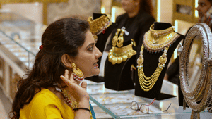 Kerala Gold Rate Today: ഇടവേളയ്‌ക്ക് ശേഷം 70,000ത്തിലേക്ക് കുതിച്ച് സ്വര്‍ണവില; ഇന്നത്തെ നിരക്ക് അറിയാം