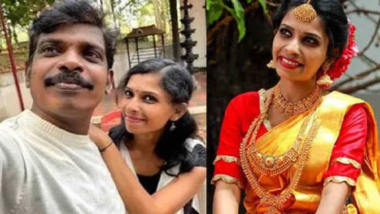 Kollam Sudhi: ദൈവം തന്ന സമ്മാനമാണ് രേണു; ഒന്നുമില്ലാത്ത സമയത്ത് എന്നെയും മകനെയും സ്വീകരിച്ച ആളാണ്; ഭാര്യയെ കുറിച്ച് സുധി പറഞ്ഞത് Kollam Sudhi: ദൈവം തന്ന സമ്മാനമാണ് രേണു; ഒന്നുമില്ലാത്ത സമയത്ത് എന്നെയും മകനെയും സ്വീകരിച്ച ആളാണ്; ഭാര്യയെ കുറിച്ച് സുധി പറഞ്ഞത്