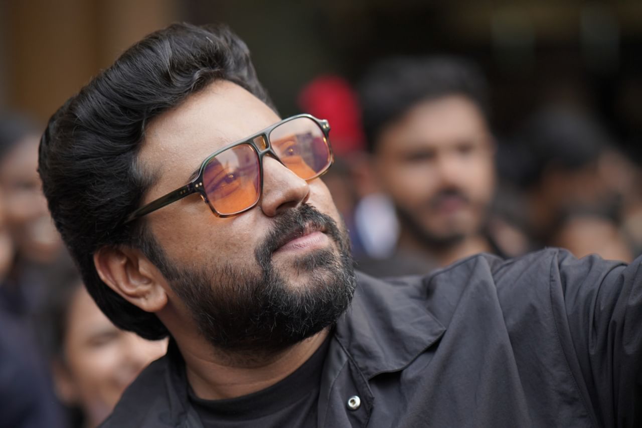 ഇതിനു പിന്നാലെയാണ് 1983, ഓം ശാന്തി ഓശാന, ബാംഗ്ലൂര്‍ ഡെയ്‌സ്, ഒരു വടക്കന്‍ സെല്‍ഫി തുടങ്ങിയ സിനിമകൾ മലയാളികൾക്ക് സമ്മാനിച്ചത്. ഇതിനിടെയിലാണ്  അല്‍ഫോണ്‍സ് പുത്രന്റെ പ്രേമം സംഭവിക്കുന്നത്. ഇത് താരത്തിന്റെ കരിയറിലെ വന്‍ ഹൈപ്പായിരുന്നു.