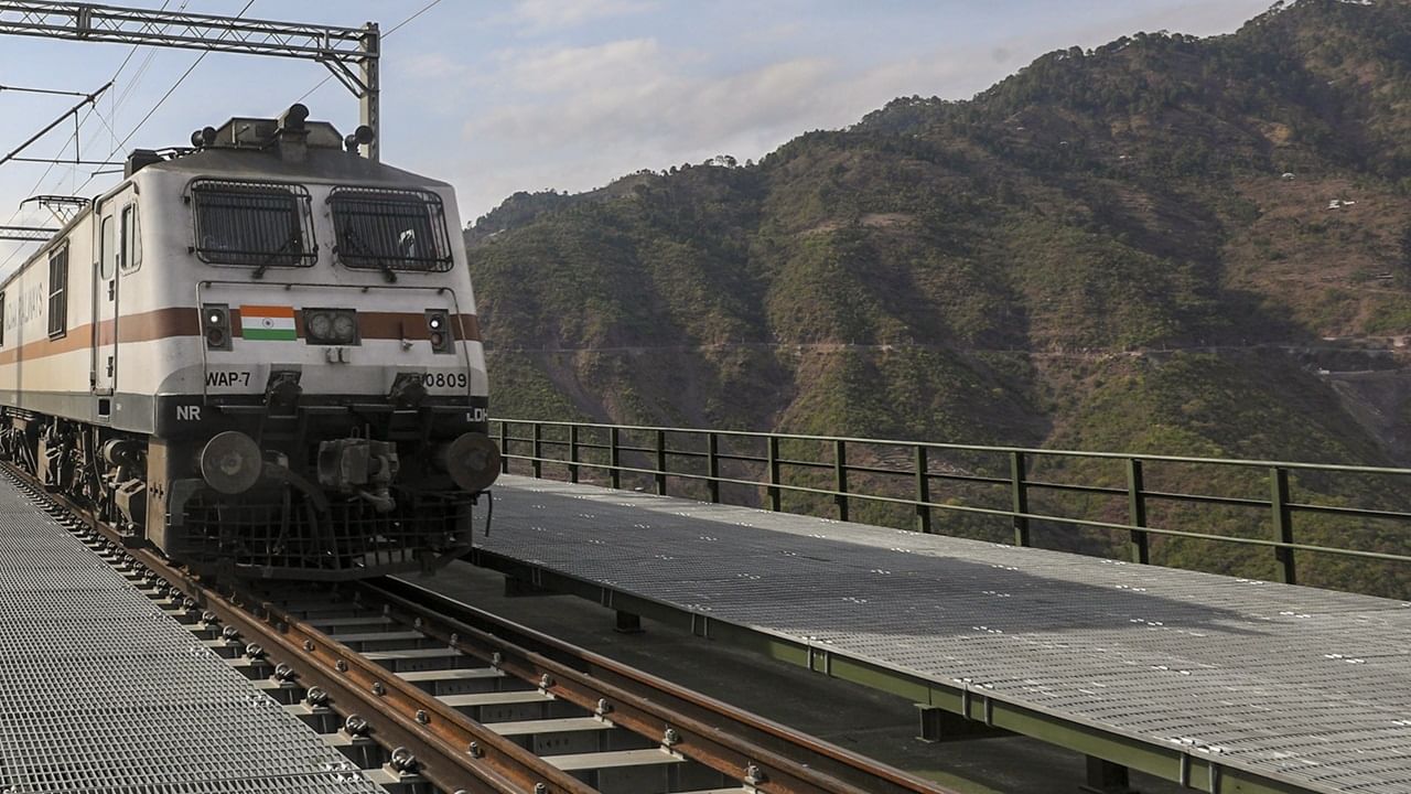 RRB NTPC 2025: ആര്‍ആര്‍ബി എന്‍ടിപിസി പരീക്ഷാനഗരം ഇപ്പോള്‍ അറിയാം, അഡ്മിറ്റ് കാര്‍ഡ് പിന്നാലെ