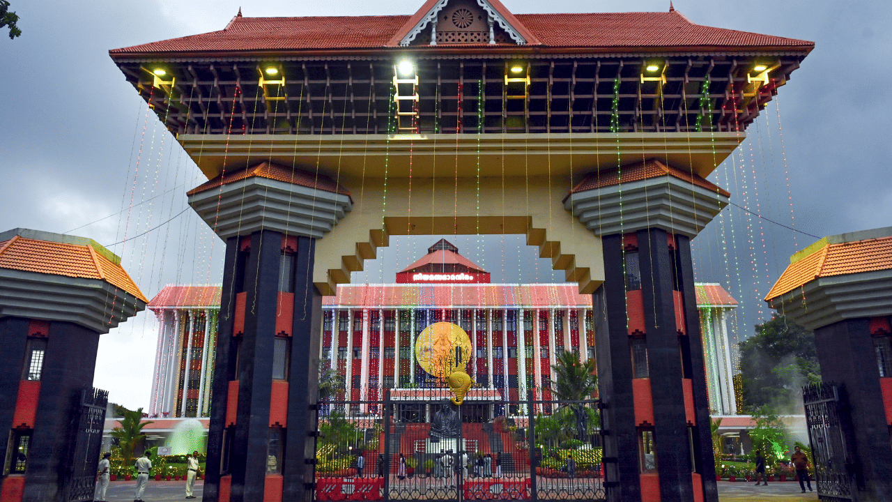 Traffic Regulations in Thiruvananthapuram: റൂട്ട് മാറ്റിക്കോ, തിരുവനന്തപുരം നഗരത്തിൽ രണ്ട് ദിവസത്തെ ഗതാഗത നിയന്ത്രണം