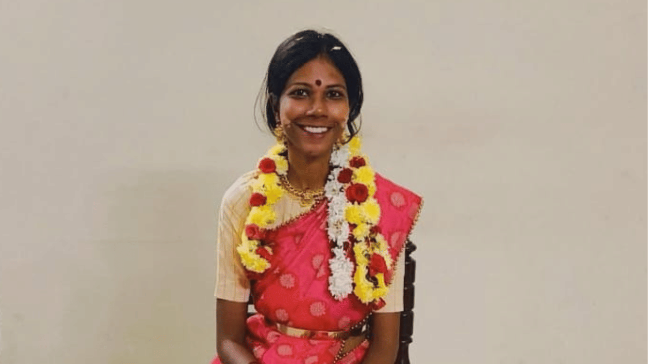 Eco-Friendly Wedding: മാതൃകയാക്കണം ഈ എക്കോ ഫ്രണ്ട്ലി കല്യാണം, പുത്തൻ ആശയം പരീക്ഷിച്ച് ബ്ലോഗർ ഉമാ റാം Eco-Friendly Wedding: മാതൃകയാക്കണം ഈ എക്കോ ഫ്രണ്ട്ലി കല്യാണം, പുത്തൻ ആശയം പരീക്ഷിച്ച് ബ്ലോഗർ ഉമാ റാം