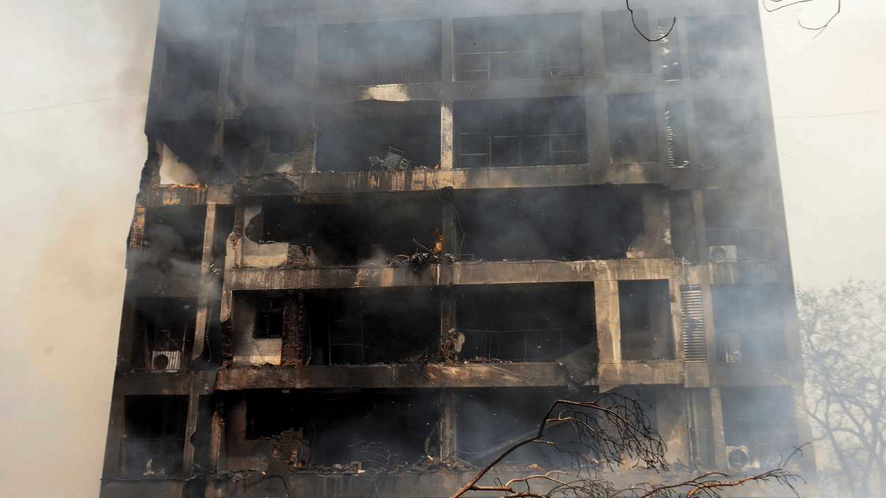 മരിച്ചവരിൽ 169 ഇന്ത്യക്കാര്‍, 53 ബ്രിട്ടീഷ് പൗരന്മാര്‍, 7 പേര്‍ പോര്‍ച്ചുഗീസുകാര്‍, ഒരു കനേഡിയന്‍ പൗരൻ എന്നിവർ ഉൾപ്പെടുന്നു. ലണ്ടനില്‍ നഴ്സായിരുന്ന പത്തനംതിട്ട തിരുവല്ലയിലെ പുല്ലാട് സ്വദേശി രഞ്ജിത ഗോപകുമാറും മരിച്ചു.