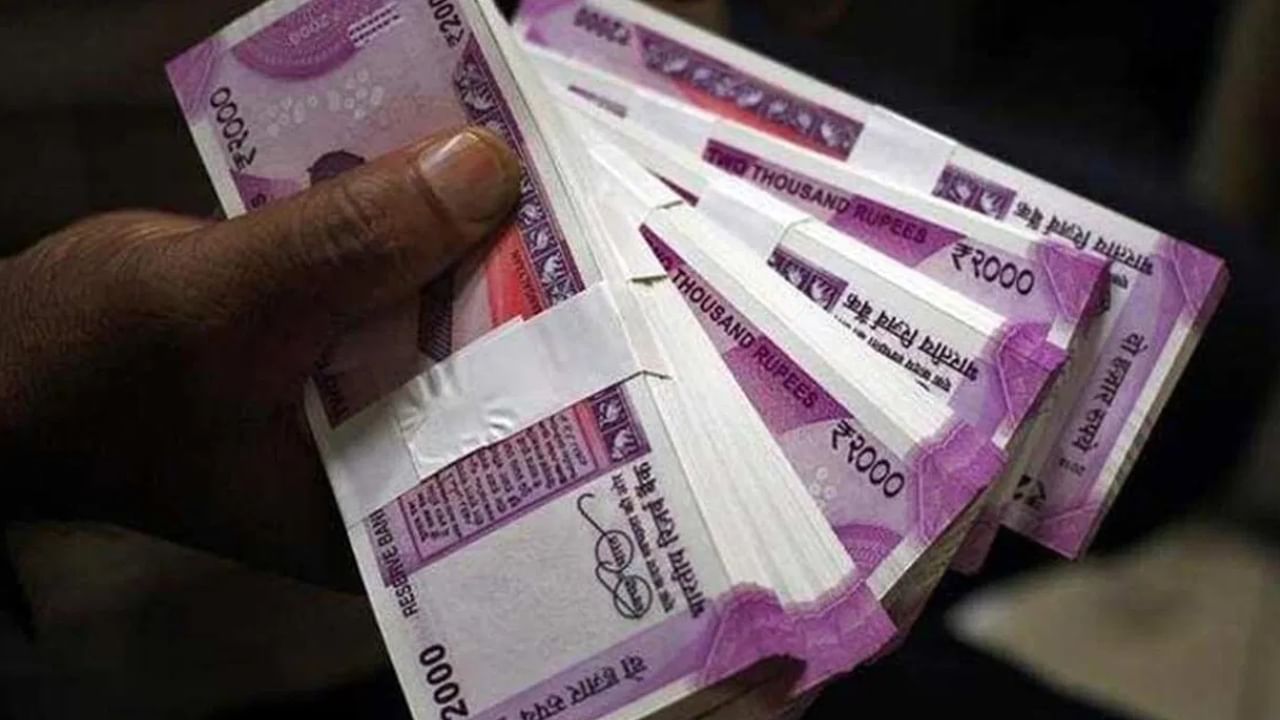 7th Pay Commission: ഡിഎ 3% വർദ്ധിച്ചേക്കാം? ജീവനക്കാർക്കും പെൻഷൻകാർക്കും കോളടിച്ചു? 7th Pay Commission: ഡിഎ 3% വർദ്ധിച്ചേക്കാം? ജീവനക്കാർക്കും പെൻഷൻകാർക്കും കോളടിച്ചു?
