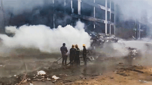 Ahmedabad Air India Crash: വിമാനാപകടമുണ്ടായാൽ ആദ്യം തേടുന്നത്; എന്താണ് ഓറഞ്ച് നിറമുള്ള ‘ബ്ലാക്ക് ബോക്സ്’? Ahmedabad Air India Crash: വിമാനാപകടമുണ്ടായാൽ ആദ്യം തേടുന്നത്; എന്താണ് ഓറഞ്ച് നിറമുള്ള ‘ബ്ലാക്ക് ബോക്സ്’?