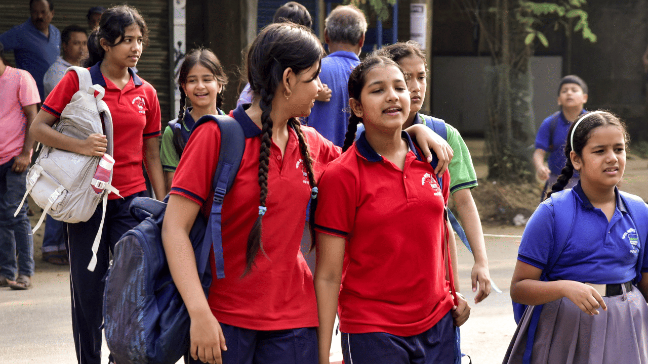 APAAR ID For Students: ഒരു രാജ്യം, ഒരു ഐഡി... വിദ്യാർത്ഥികൾക്ക് ഇനി മുതൽ അപാർ ഐഡി; എങ്ങനെ എവിടെ അപേക്ഷിക്കാം?