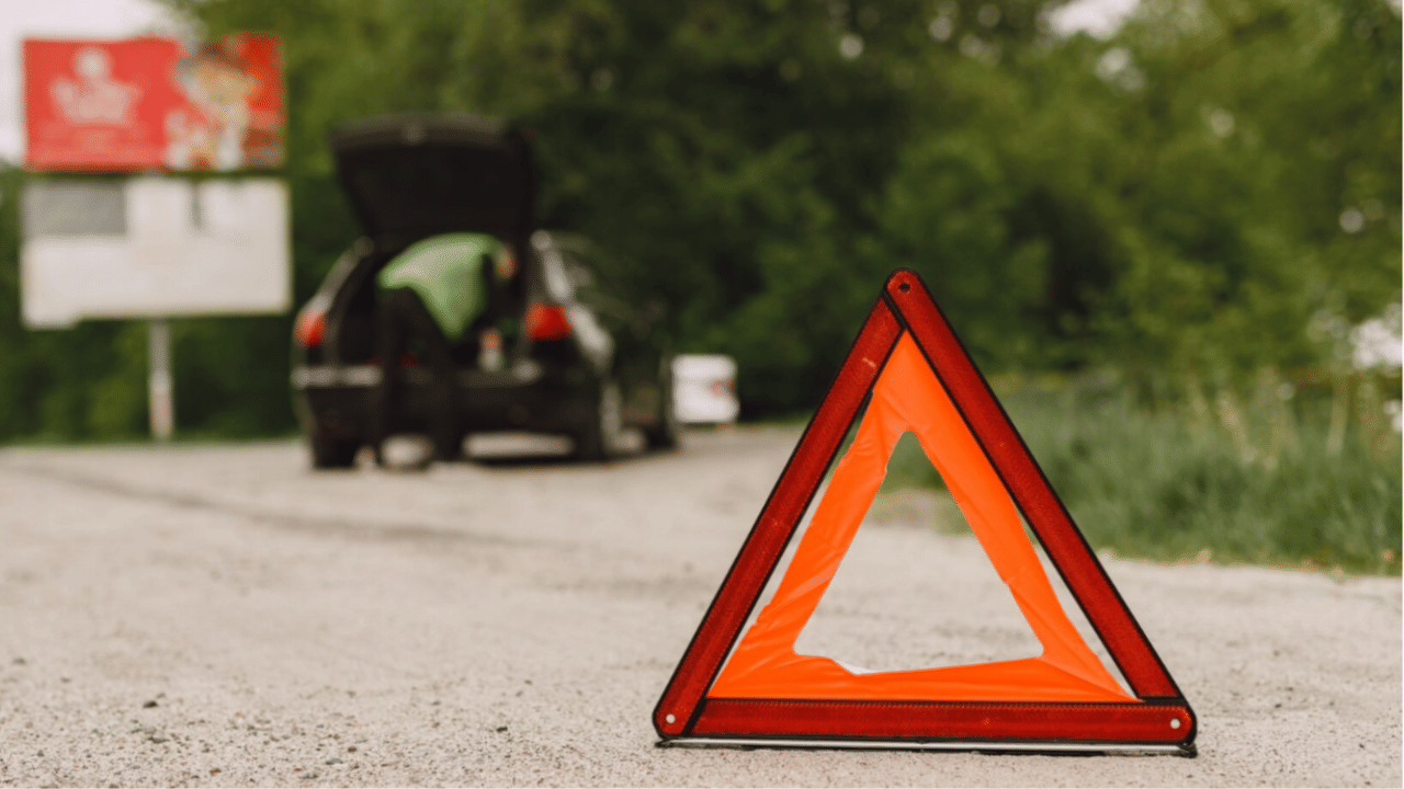 Ambalavayal Reckless Driving Accident: റീൽസ് ചിത്രീകരിക്കാനായി ജീപ്പഭ്യാസം; നിയന്ത്രണം വിട്ട് വെള്ളത്തിലേക്ക് മറിഞ്ഞു; അഞ്ച് പേർ അറസ്റ്റിൽ