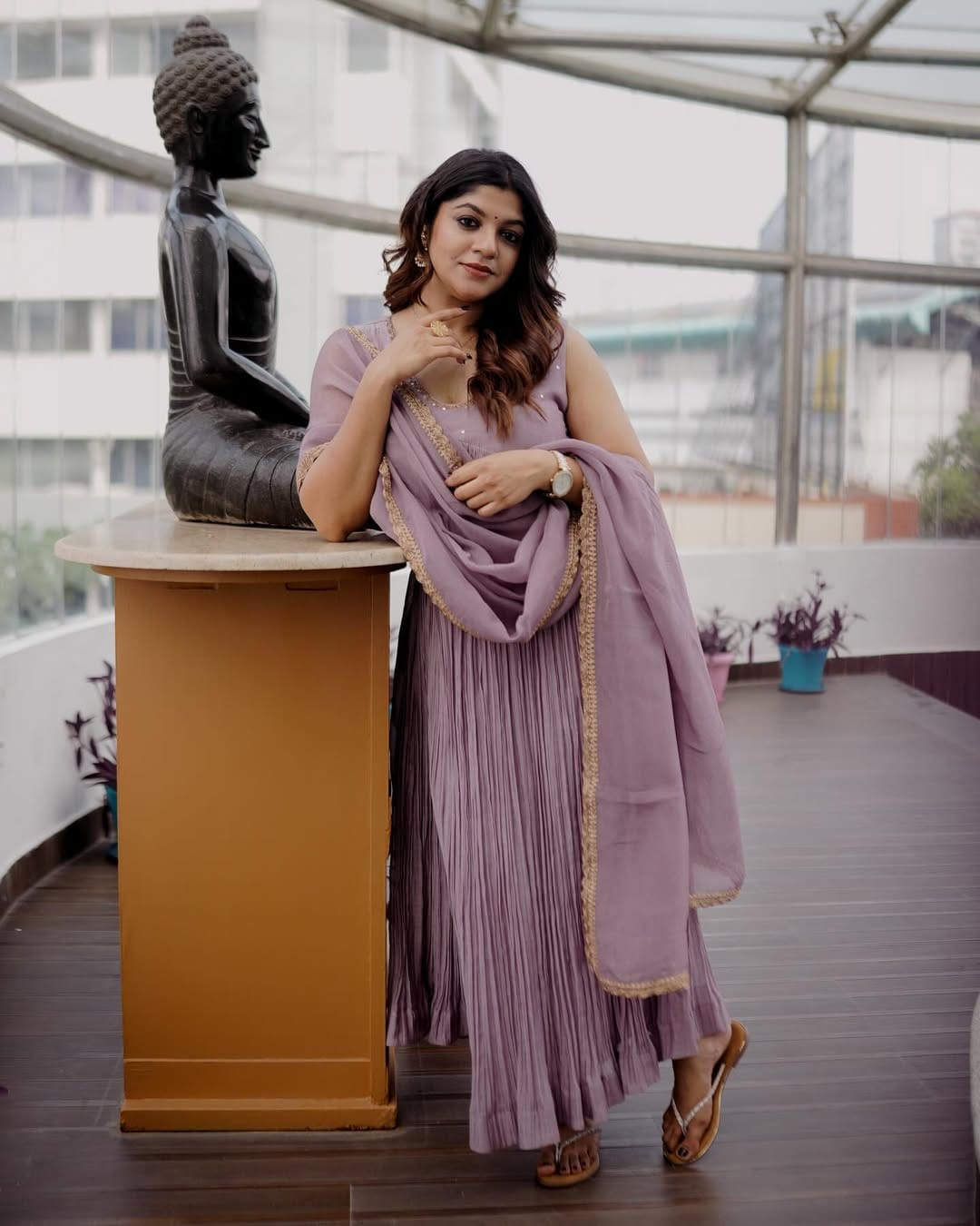 അതേസമയം, സൂര്യ നായകനായ സൂരറൈ പോട്ര് എന്ന ചിത്രത്തിലെ അഭിനയത്തിന് അപര്‍ണയെ തേടി മികച്ച നടിക്കുന്ന ദേശീയ ചലച്ചിത്ര അവാര്‍ഡ് എത്തിയിരുന്നു. രുധിരം ആണ് അപര്‍ണയുടേതായി ഏറ്റവുമൊടുവില്‍ പുറത്തിറങ്ങിയ ചിത്രം.  
