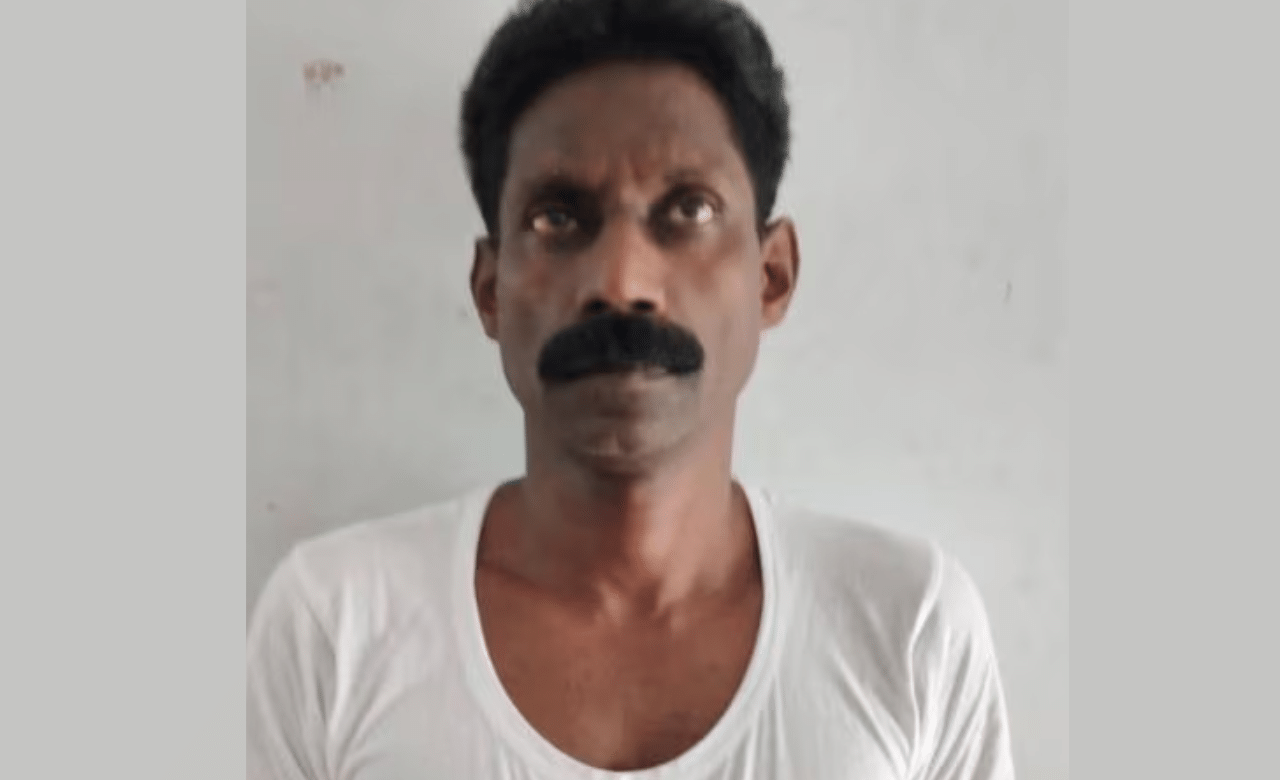 Assault Case: കോട്ടയത്ത് വിദ്യാര്ഥിനിക്ക് നേരെ ലൈംഗികാതിക്രമം; സ്കൂൾ ബസ് ഡ്രൈവർ അറസ്റ്റില് Assault Case: കോട്ടയത്ത് വിദ്യാര്ഥിനിക്ക് നേരെ ലൈംഗികാതിക്രമം; സ്കൂൾ ബസ് ഡ്രൈവർ അറസ്റ്റില്