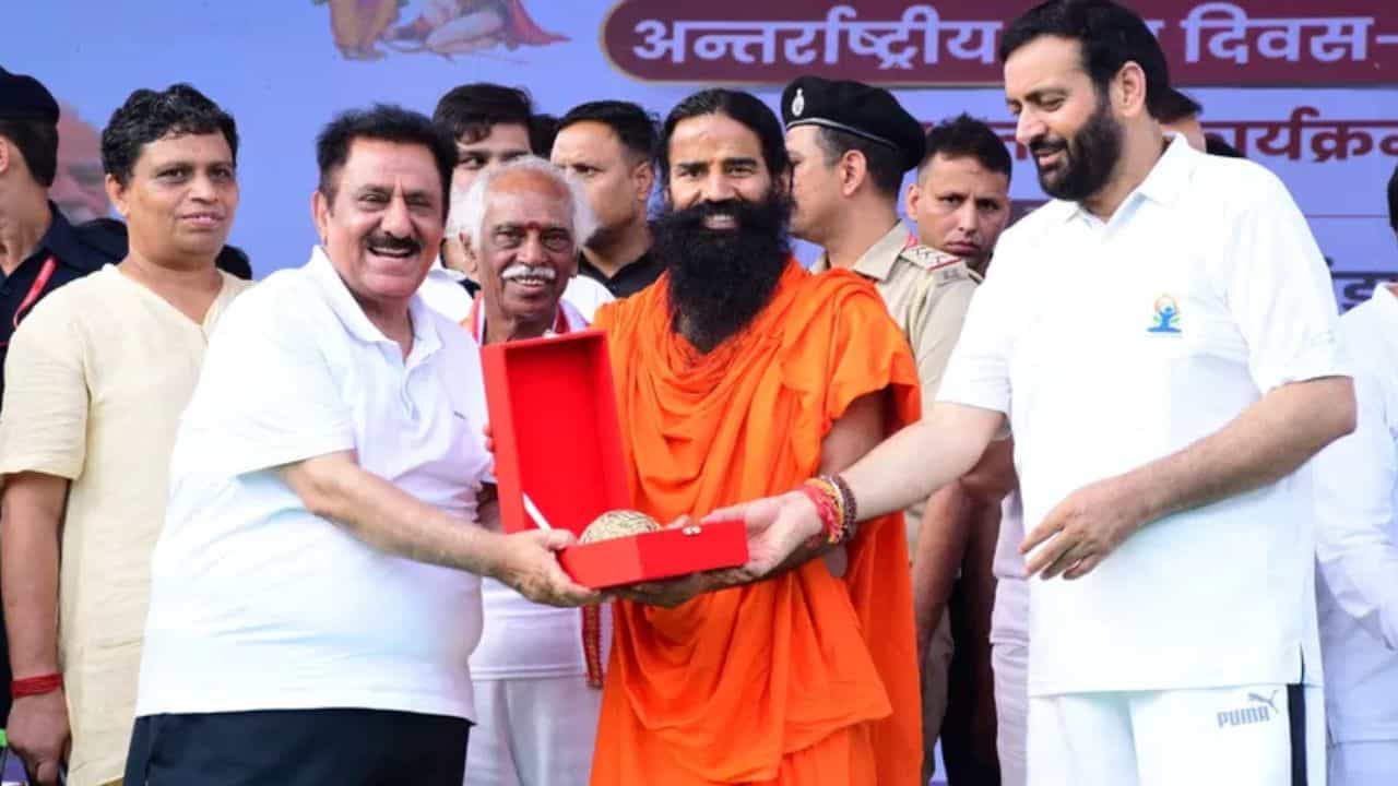 International Yoga Day 2025 : യോഗ സനാതന ധർമ്മത്തിൻ്റെ സത്തയാണ്; ബാബ രാംദേവ്