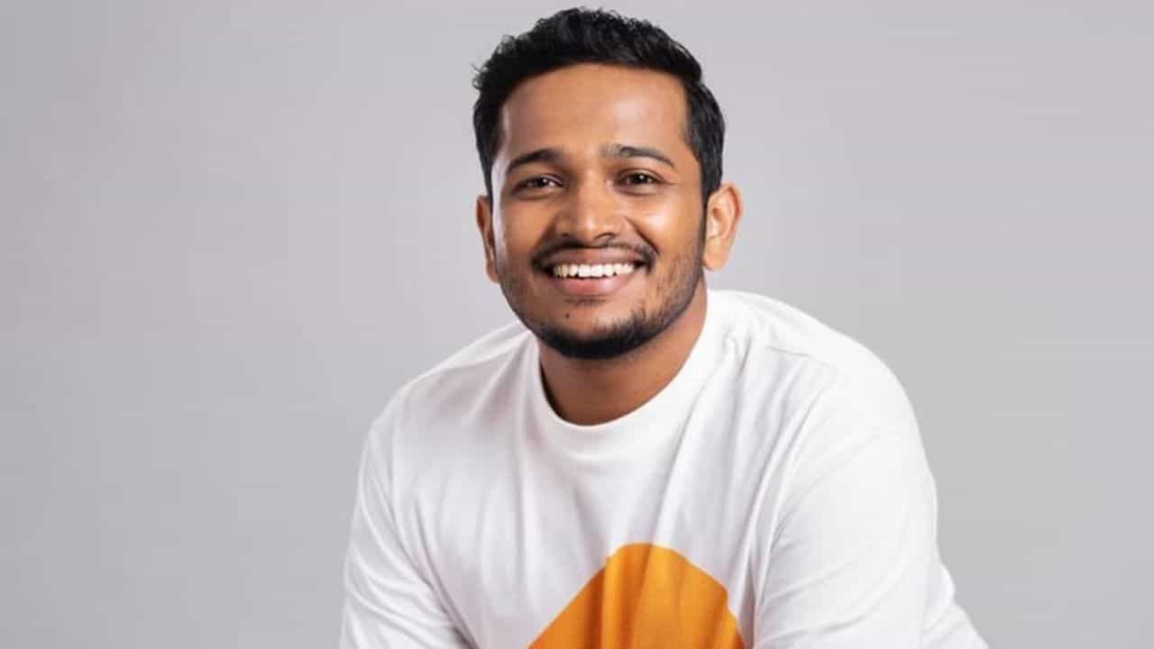 Basil Jospeh: ളോഹയ്ക്കുമേല്‍ ജാക്കറ്റുമിട്ട് കാഴ്ച കാണാന്‍ അപ്പന്‍ ഞങ്ങളെയും കൊണ്ട് തിയേറ്ററില്‍ പോയി, പക്ഷെ പടം മാറി ധൂമായി