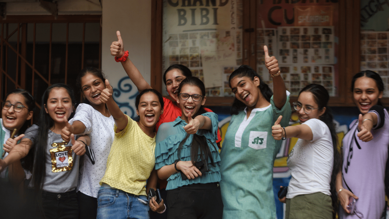 CSIR UGC NET 2025: ശാസത്ര വിഷയത്തിലാണോ ഭാവി കാണുന്നത്, സി എസ് െഎ ആർ യുജിസി നെറ്റിന് അപേക്ഷിക്കാം