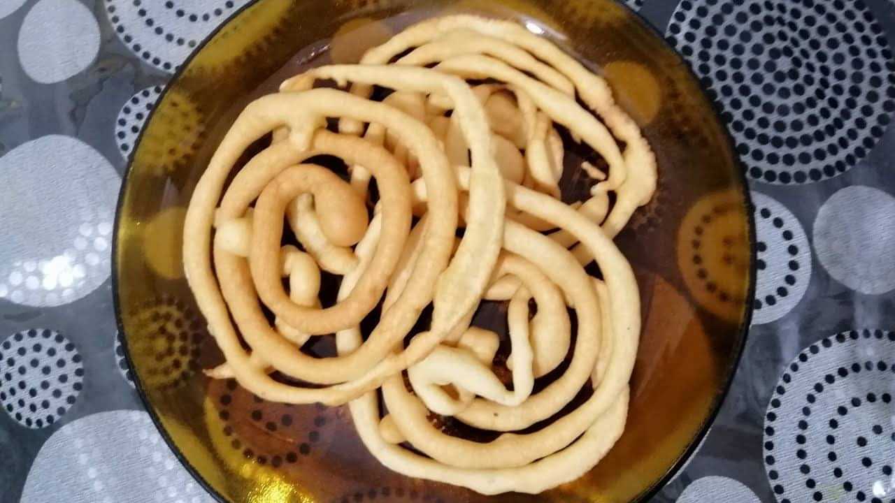 ChirattaMala Recipe: വീട്ടിൽ ചിരട്ടയുണ്ടോ? രുചികരമായ മലബാർ സ്പെഷ്യൽ ചിരട്ടമാല തയ്യാറാക്കാം; പേരു പോലെ രുചിയും വ്യത്യസ്തം! ChirattaMala Recipe: വീട്ടിൽ ചിരട്ടയുണ്ടോ? രുചികരമായ മലബാർ സ്പെഷ്യൽ ചിരട്ടമാല തയ്യാറാക്കാം; പേരു പോലെ രുചിയും വ്യത്യസ്തം!