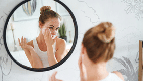 Cosmetic treatment issues: യൗവ്വനം നിലനിർത്താനുള്ള ചികിത്സ ആളെ കൊല്ലിയോ? സൗന്ദര്യ ചികിത്സയുടെ ഭീകരമുഖം Cosmetic treatment issues: യൗവ്വനം നിലനിർത്താനുള്ള ചികിത്സ ആളെ കൊല്ലിയോ? സൗന്ദര്യ ചികിത്സയുടെ ഭീകരമുഖം...
