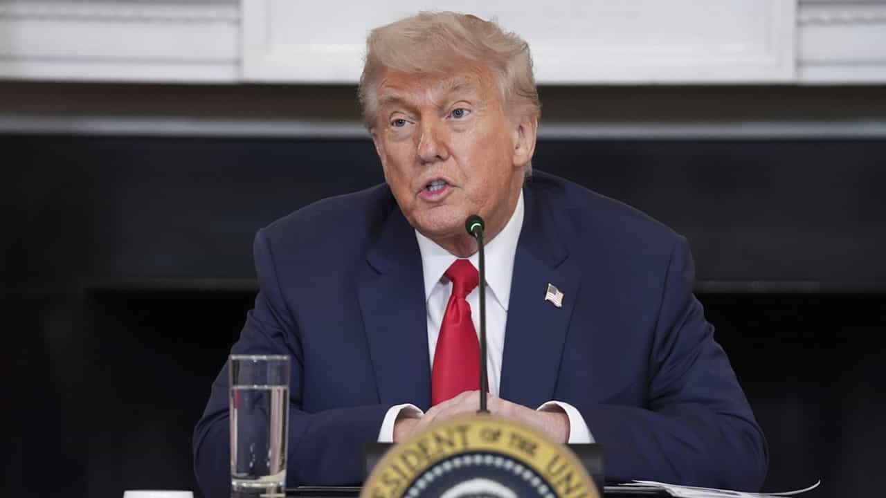 Donald Trump: ലോസ് ഏഞ്ചല്‍സ് മാലിന്യക്കൂമ്പാരമായി, ഞങ്ങള്‍ നഗരത്തെ വൃത്തിയാക്കും