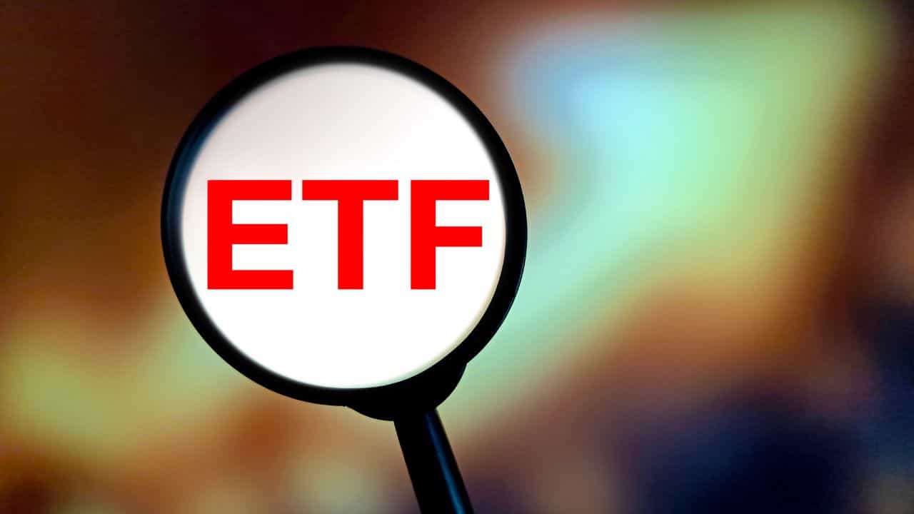 ETF: 60-80% ഓഹരികള്‍, 20% ഡെബ്റ്റ്, 10% സ്വര്‍ണം; മികച്ച ഇടിഎഫ് പോര്‍ട്ട്‌ഫോളിയോ സൃഷ്ടിക്കാം
