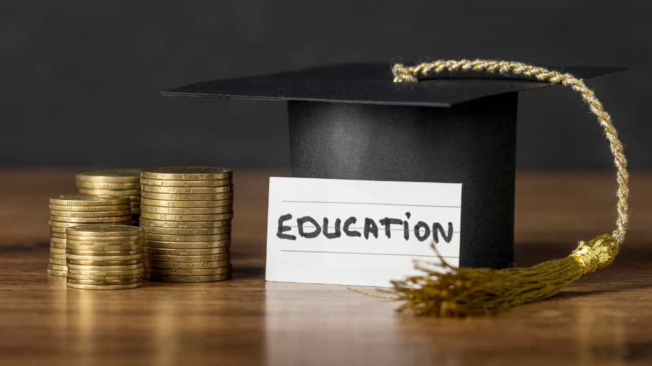 Education Loan: ക്രെഡിറ്റ് സ്‌കോര്‍ ഇല്ലെന്ന പേടി വേണ്ട, വിദ്യാഭ്യാസ വായ്പ നിങ്ങള്‍ക്കും കിട്ടും