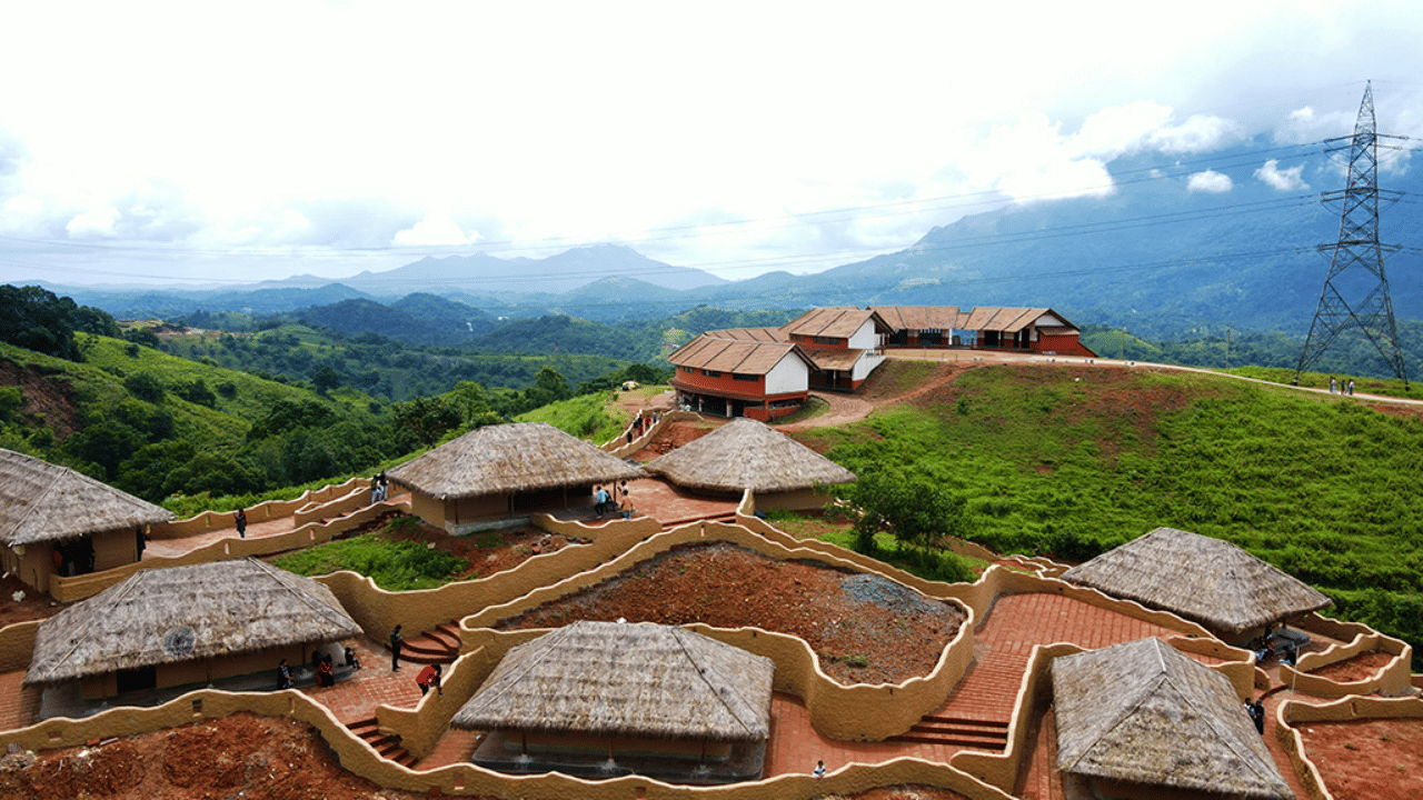 En Ooru Tribal Heritage Village: സ്വപ്നം പോലൊരു ​ഗ്രാമം; വയനാട്ടിലെ എൻ ഊരിലേക്കൊരു യാത്ര പോകാം