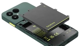 Fairphone 6: ബാറ്ററി മാറ്റാവുന്ന സ്മാർട്ട്ഫോൺ; പഴമയിലേക്കൊരു തിരിച്ചുപോക്കുമായി ഫെയർഫോൺ 6 Fairphone 6: ബാറ്ററി മാറ്റാവുന്ന സ്മാർട്ട്ഫോൺ; പഴമയിലേക്കൊരു തിരിച്ചുപോക്കുമായി ഫെയർഫോൺ 6...