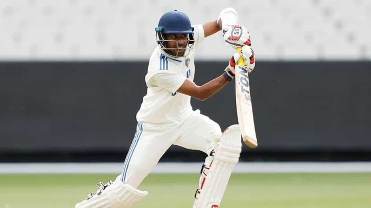 India vs England: സായ് സുദർശനെക്കാൾ മികച്ച റെക്കോർഡുകൾ; എന്നിട്ടും അഭിമന്യു ഈശ്വരനെ പരിഗണിക്കാതെ മാനേജ്മെൻ്റ്: വിമർശനം India vs England: സായ് സുദർശനെക്കാൾ മികച്ച റെക്കോർഡുകൾ; എന്നിട്ടും അഭിമന്യു ഈശ്വരനെ പരിഗണിക്കാതെ മാനേജ്മെൻ്റ്: വിമർശനം