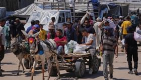 Israel Gaza Attack: ഇസ്രായേല് ആക്രമണത്തില് ഗാസയില് കൊല്ലപ്പെട്ടവരുടെ എണ്ണം 70 കടന്നു Israel Gaza Attack: ഇസ്രായേല് ആക്രമണത്തില് ഗാസയില് കൊല്ലപ്പെട്ടവരുടെ എണ്ണം 70 കടന്നു...